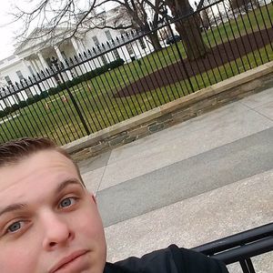 Meet your Posher, Damian